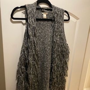 VERY PRETTY VEST WITH FRINGES